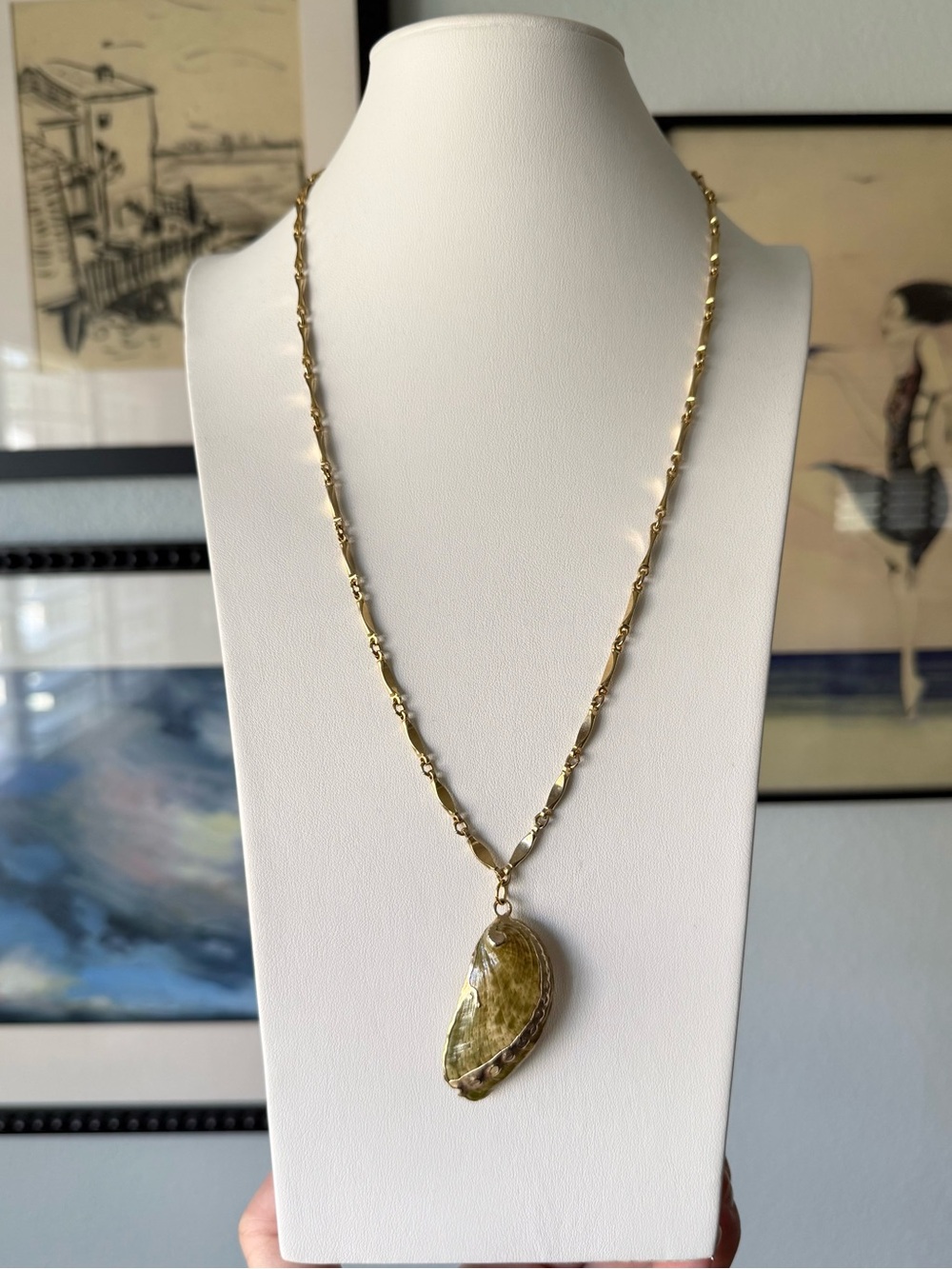 Vintage Abalone Shell Green Gold Dipped Pendant Gold Tone Chain Link Necklace